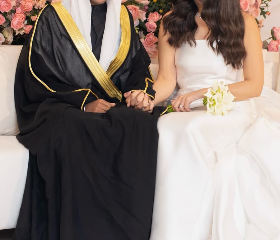 Traditional Kuwaiti milcha portrait of bride and groom in ceremonial attire